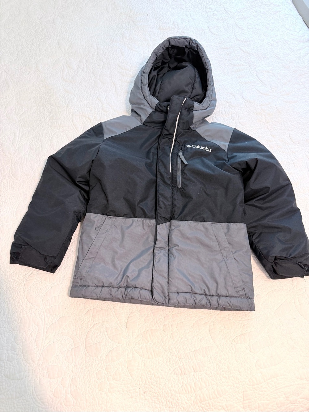 Boys Columbia winter jacket parka size XXS coat 4/5 Black and gray